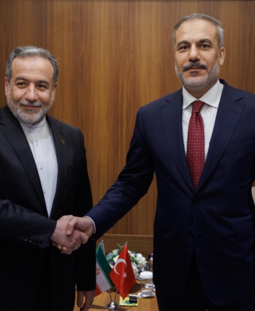 BAKAN-FIDAN-IRAN-DISISLERI-BAKANI-ARAKC_881234_261758-scaled.jpg