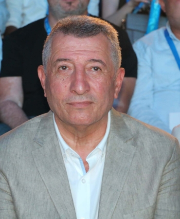 GUZELBAHCE-BELEDIYE-BASKANI-GOZALTINA-AL_1331587_395632-scaled.jpg