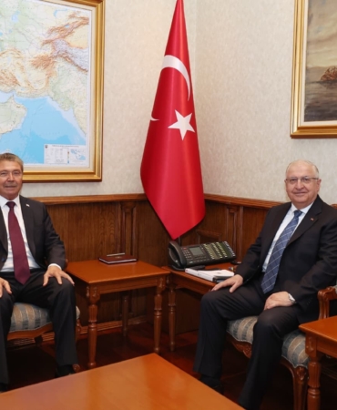 BAKAN-GULER-KKTC-BASBAKANI-USTEL-ILE-BI_1341105_398341.jpg